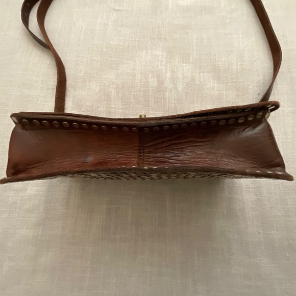 Moroccan Handcrafted Studded Genuine Leather Crossbody Shoulder Bag Clutch NWOT - Picture 14 of 16